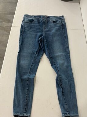 Torrid Super Soft Lean Jean – High Rise Pull-On Medium Wash (Size 1R / 14-16)
